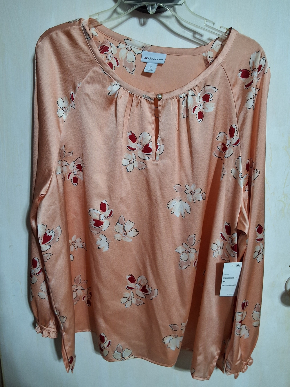 Liz Claiborne Peach Floral Satin Long-Sleeve Top